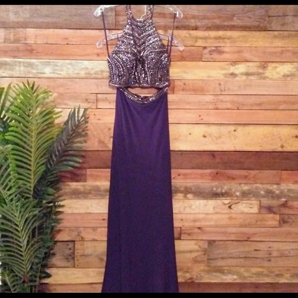 Beaded crop two piece formal gown - Picture 3 of 4